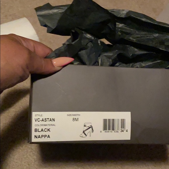 Vince Camuto leather boots - Picture 7 of 7